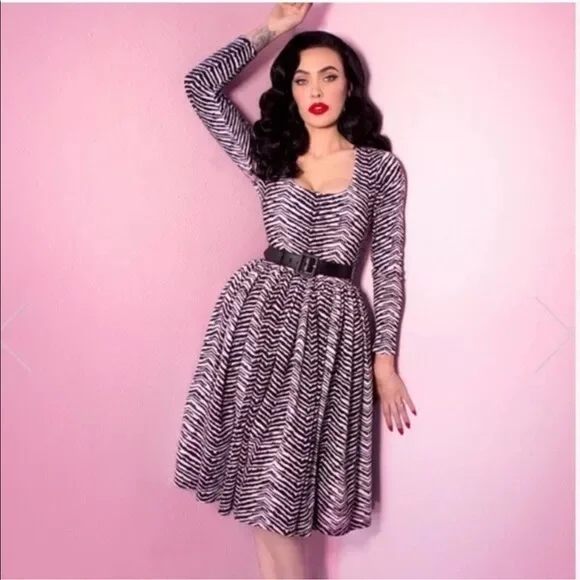 Micheline Pitt Troublemaker Swing Dress Size Largr - Picture 4 of 4